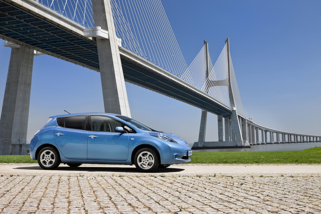 Nissan LEAF Laterale