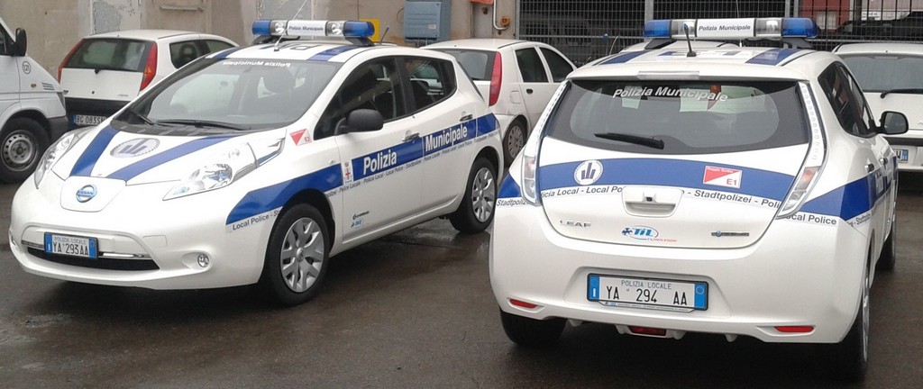 Nissan Leaf: auto della polizia municipale di Reggio Emilia
