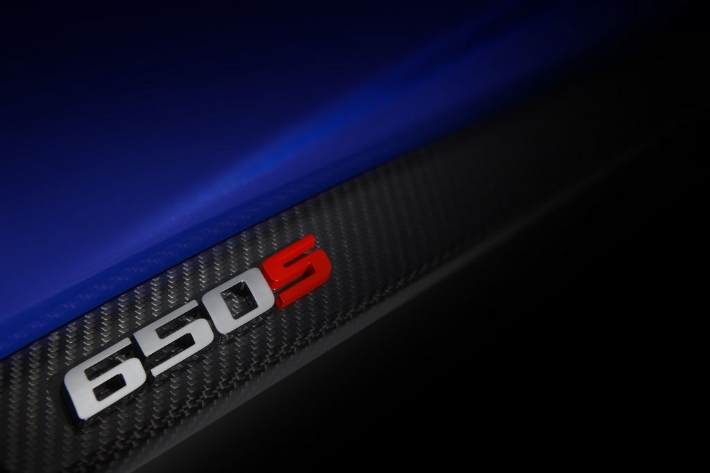 McLaren 650S logo teaser