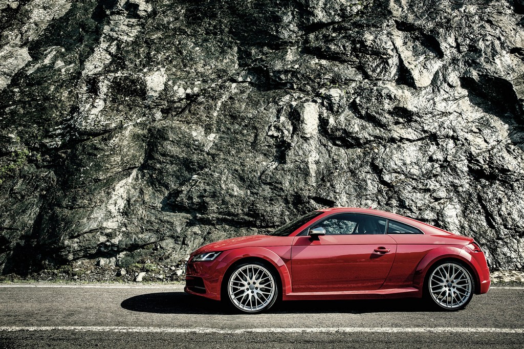 Audi nuova TTS Lato