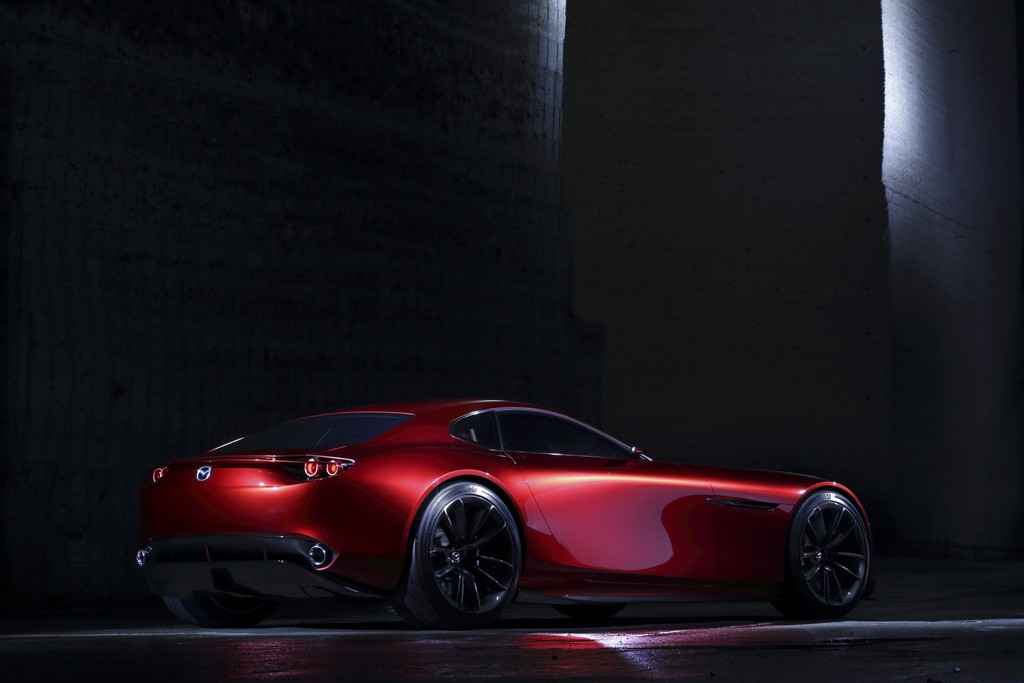 Mazda RX-Vision Concept Tre Quarti Posteriore