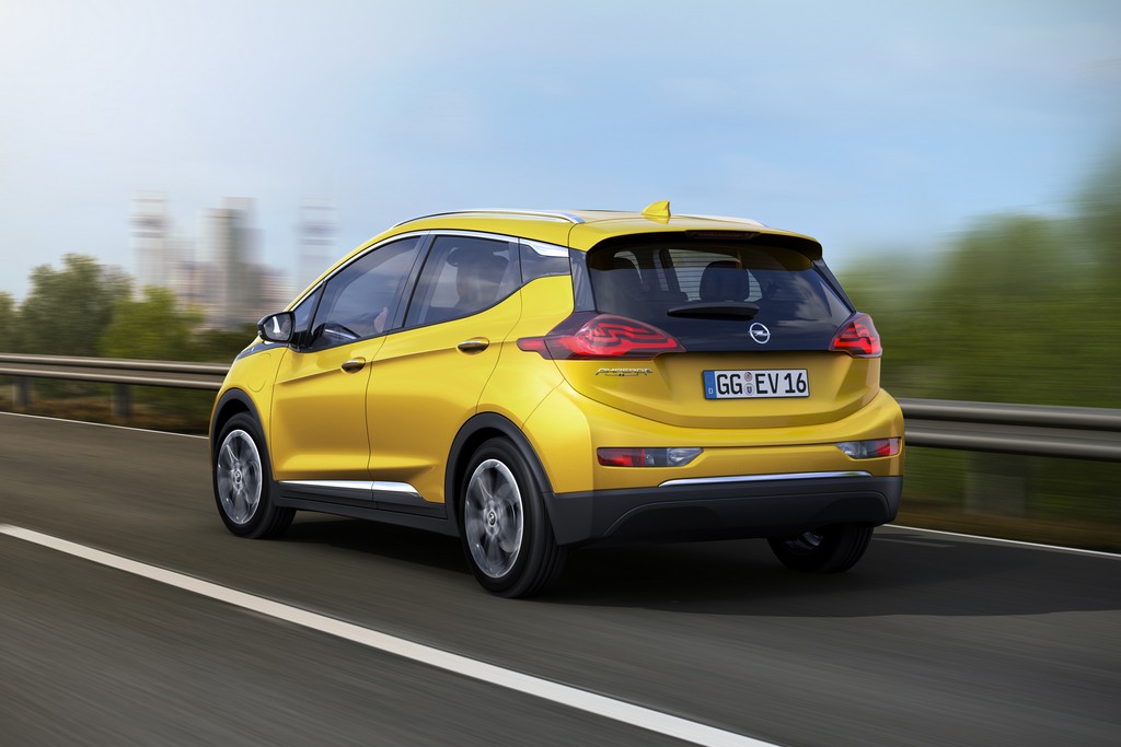 Opel Ampera-e Tre Quarti Posteriore