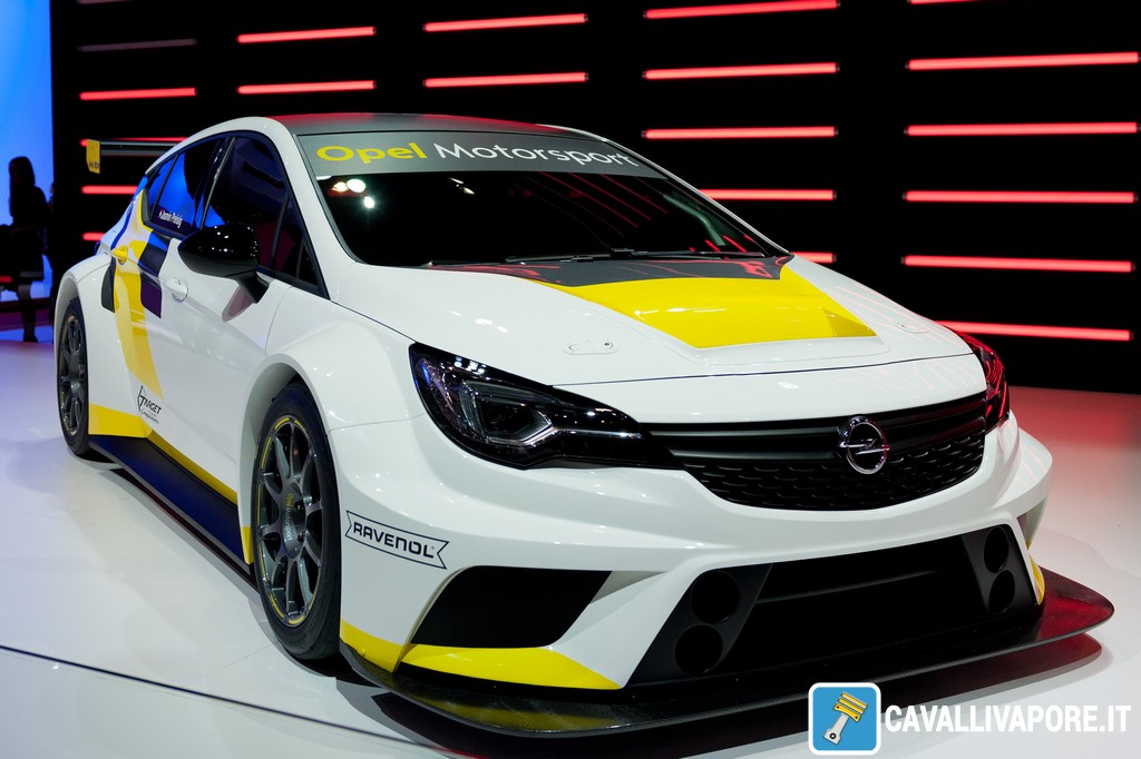 Opel Astra TCR LIVE GIMS 2016