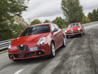 Alfa-Romeo-Techno-Classica-2015-di-Essen-4