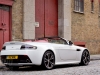 aston-martin-vantage-roadster-v12-dietro