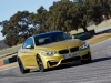 bmw-m4-coupe-davanti-pista