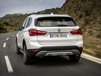 BMW-X1-23