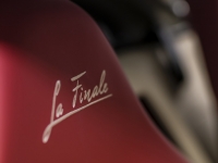 Bugatti-Veyron-La-Finale-Scritta
