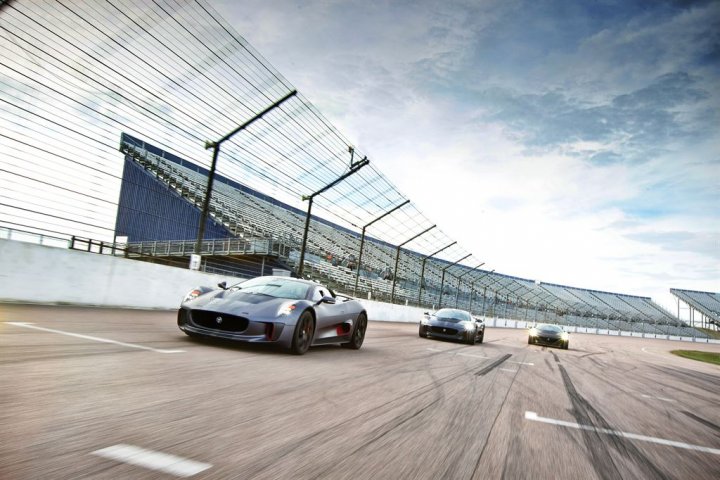 jaguar-c-x75-pista jaguar-c-x75-pista