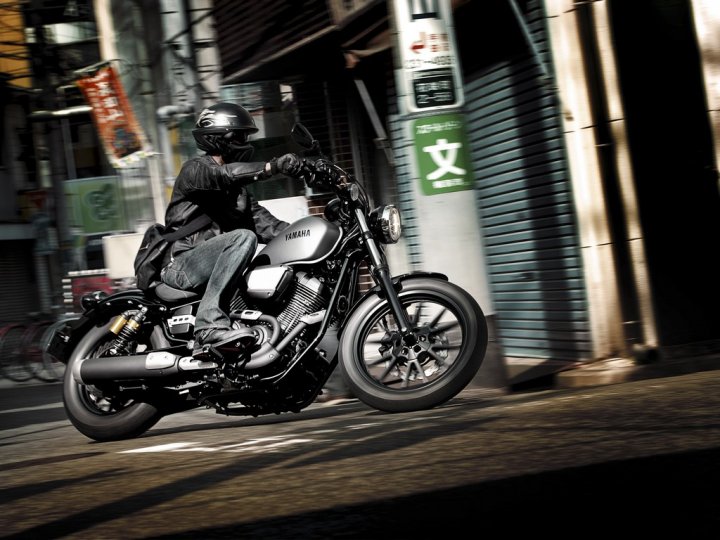 yamaha-xv950r-my-2014-mat-grey-in-strada yamaha-xv950r-my-2014-mat-grey-in-strada