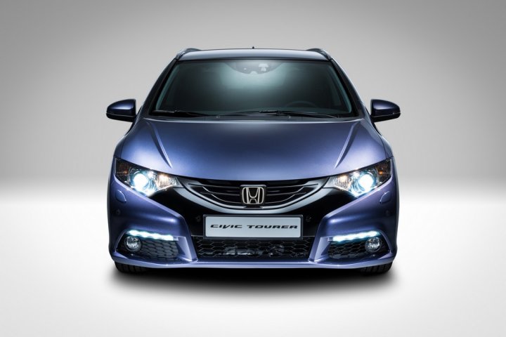 honda-civic-tourer-fronte