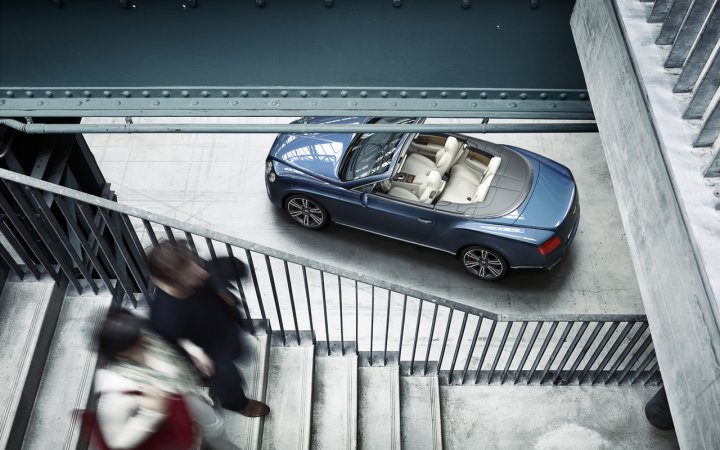 Bentely-Continental-GTC-V8 Bentely-Continental-GTC-V8