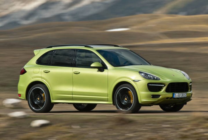 Porsche Cayenne GTS 2011