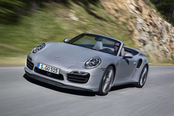 porsche-911-turbo-cabrio-davanti-dinamica