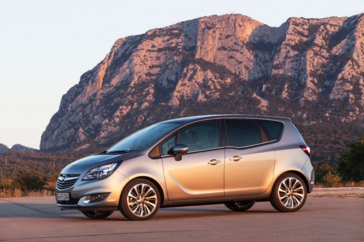 opel-nuova-meriva-laterale-sinistro