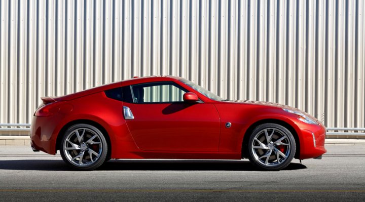2013 Nissan 370z Magma Red Airport