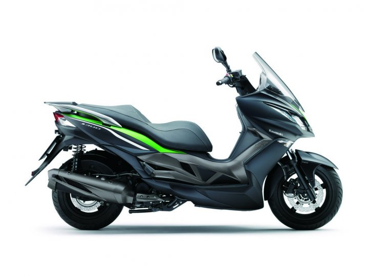 kawasaki-j300-laterale-destro kawasaki-j300-laterale-destro