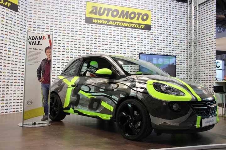 opel-adam-valentino-rossi-eicma-2013-01 opel-adam-valentino-rossi-eicma-2013-01