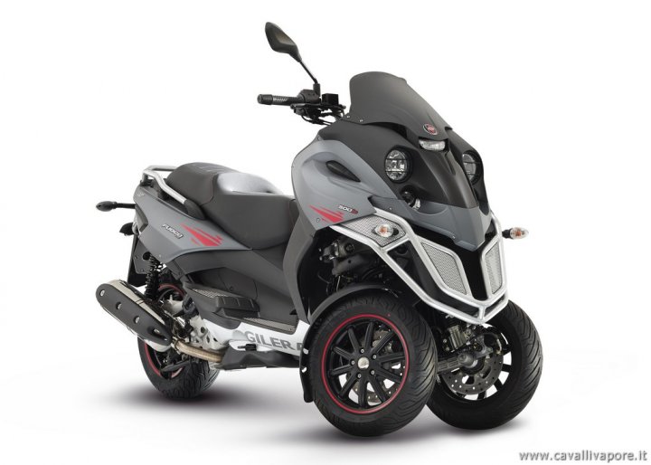 gilera-fuoco-500-lt-eicma-2013-1 gilera-fuoco-500-lt-eicma-2013-1