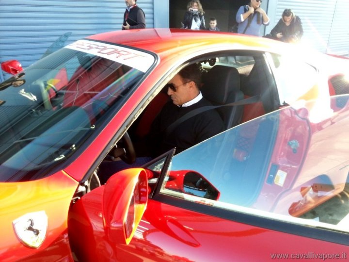 regali-ideali-ferrari-f430-jean-alesi-3 regali-ideali-ferrari-f430-jean-alesi-3