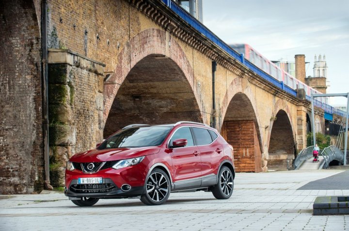 nissan-qashqai-premier-limited-edition-2