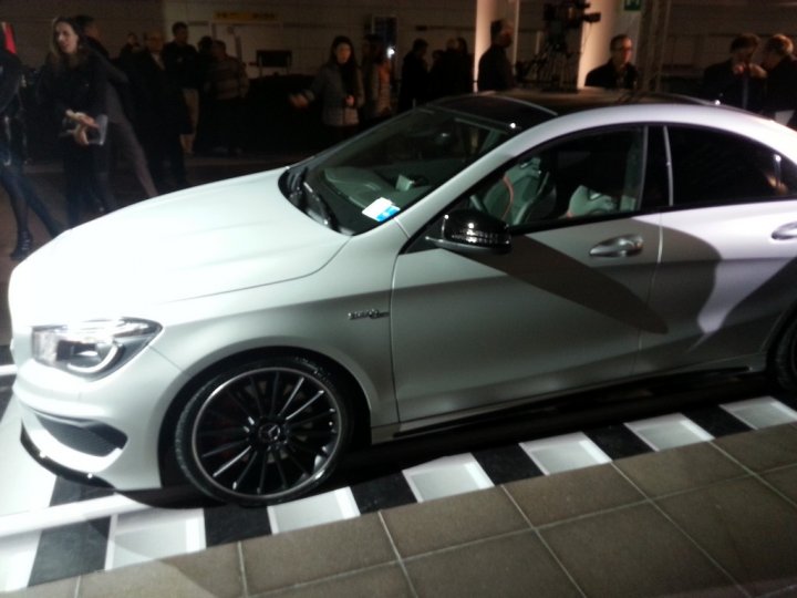 mercedesbenzshow-mercedes-cla-45-amg-laterale mercedesbenzshow-mercedes-cla-45-amg-laterale