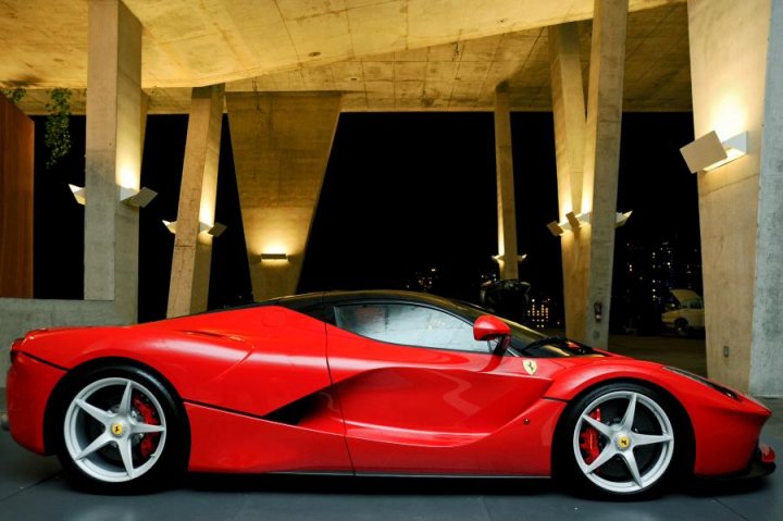 ferrari-laferrari ferrari-laferrari