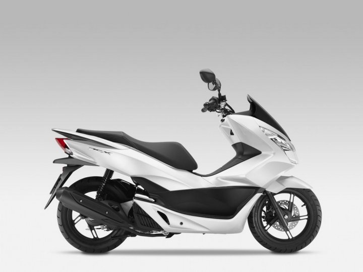 honda-pcx125-my-2014-white