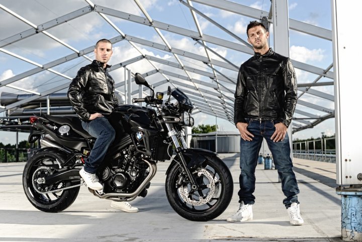 bmw-f-800-r-all-black-melandri-fabrizio-2