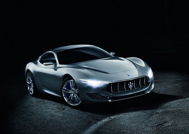 maserati-alfieri-concept-tre-quarti-anteriore