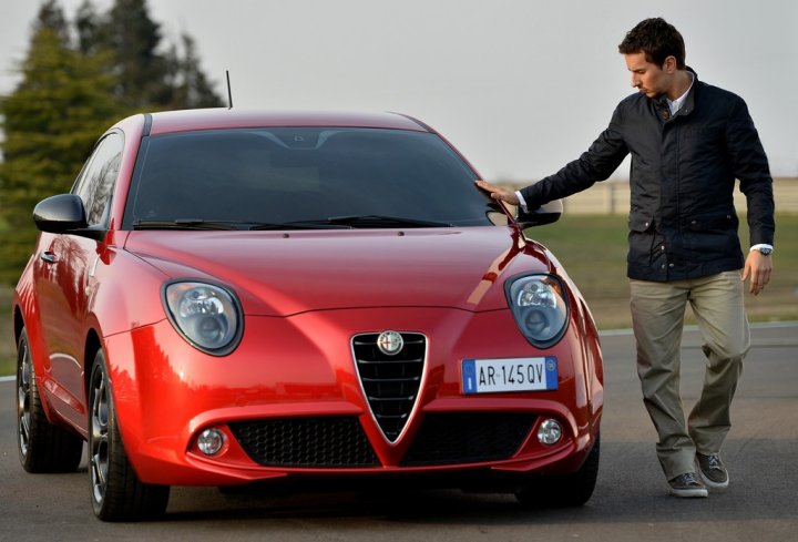 alfa-romeo-jorge-lorenzo-5 alfa-romeo-jorge-lorenzo-5