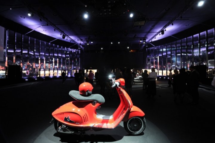 the-unique-vespa-946 the-unique-vespa-946