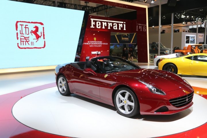 ferrari-california-t