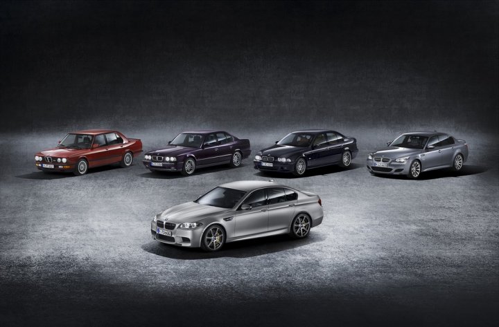 bmw-m5-30-anniversario-5-generazioni bmw-m5-30-anniversario-5-generazioni