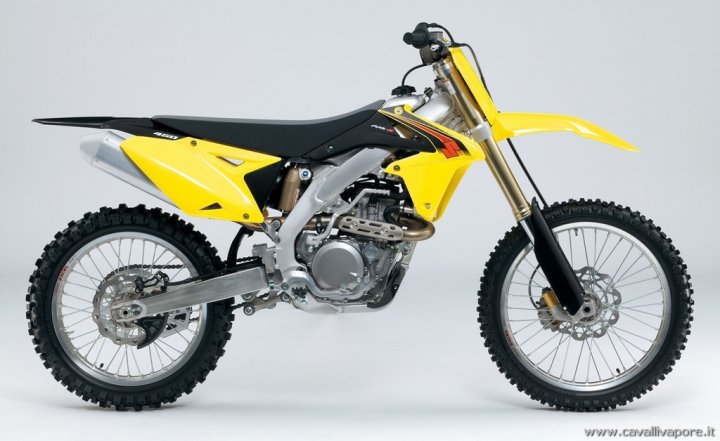 suzuki-rm-z450-my-2015-1 suzuki-rm-z450-my-2015-1