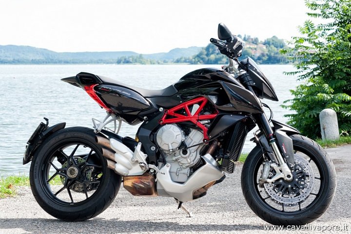 mv-agusta-f3-e-rivale-prova-06 mv-agusta-f3-e-rivale-prova-06