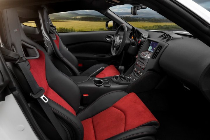 Nissan-370Z-Nismo-Interni Nissan-370Z-Nismo-Interni