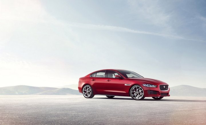 Jaguar-XE-4 Jaguar-XE-4