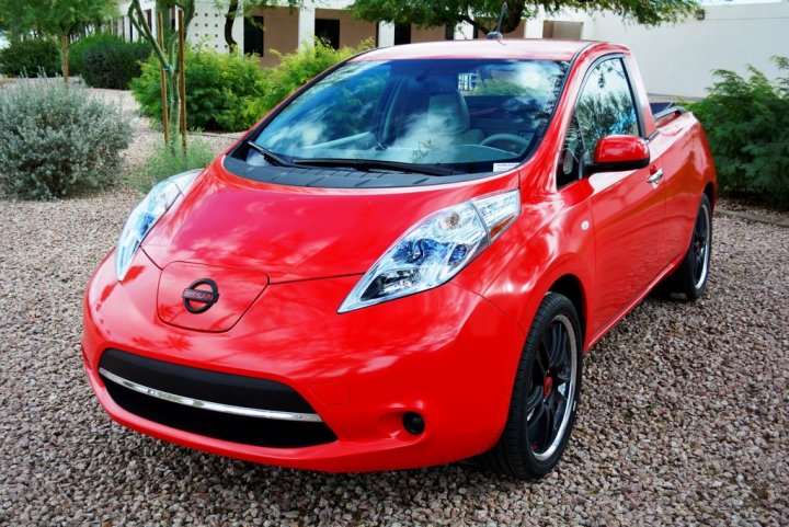 Nissan-Leaf-PickUp-1 Nissan-Leaf-PickUp-1