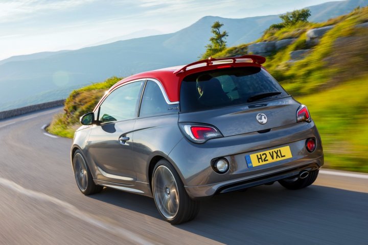 Opel-Adam-S-Tre-Quarti-Posteriore Opel-Adam-S-Tre-Quarti-Posteriore