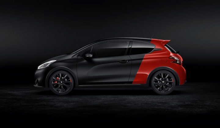 Peugeot-208-GTi-30th-Laterale