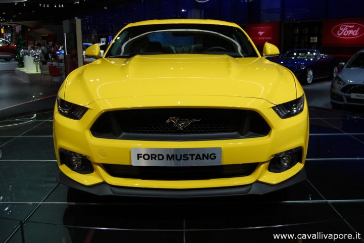 Ford-Mustang-LIVE-2