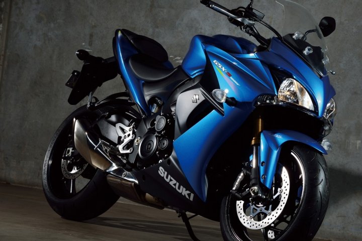 Suzuki-GSX-S1000F Suzuki-GSX-S1000F