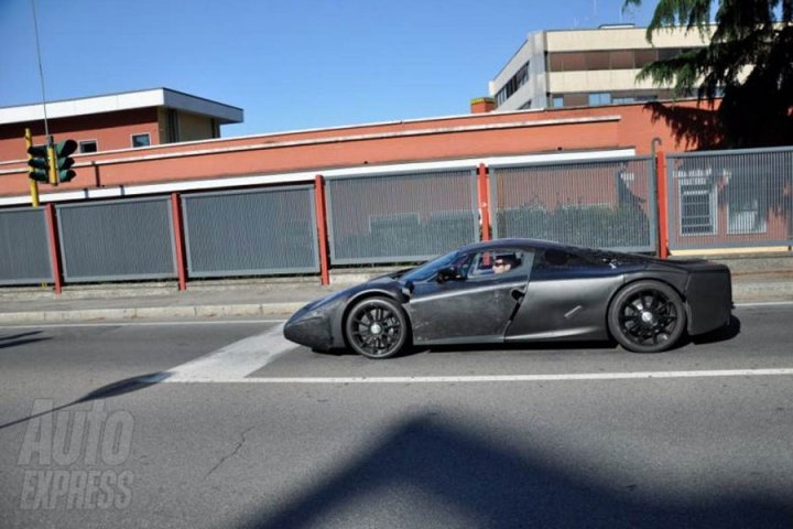 ferrari-nuova-enzo-foto-spia