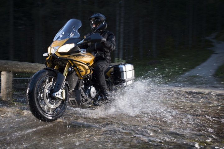 Aprilia-Caponord-1200-Rally-22 Aprilia-Caponord-1200-Rally-22