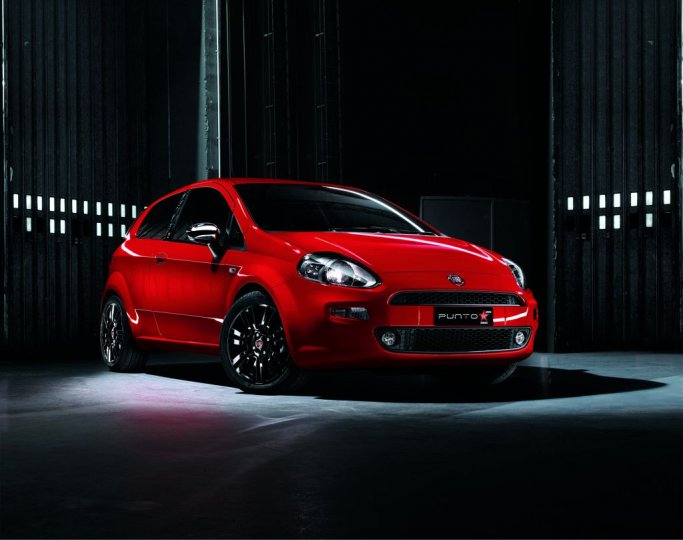 Fiat-Punto-Virgin-Radio-Tre-Quarti-Anteriore Fiat-Punto-Virgin-Radio-Tre-Quarti-Anteriore