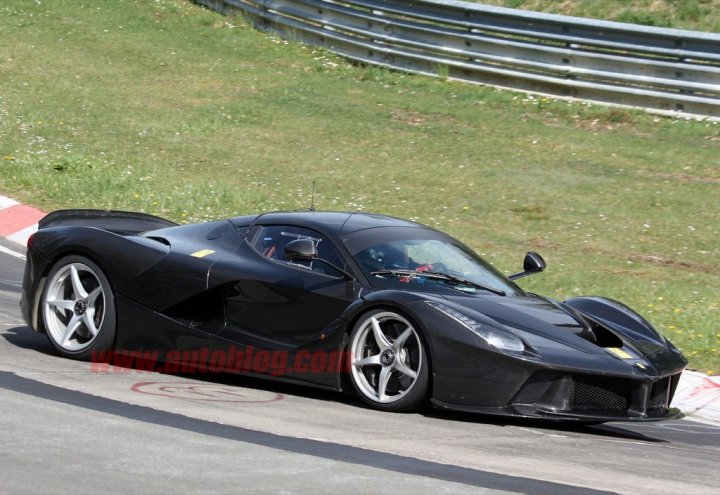 Ferrari-LaFerrari-XX-Teaser-2