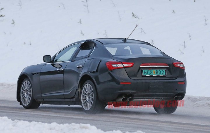 Alfa-Romeo-Giulia-Spy-Photos-05 Alfa-Romeo-Giulia-Spy-Photos-05
