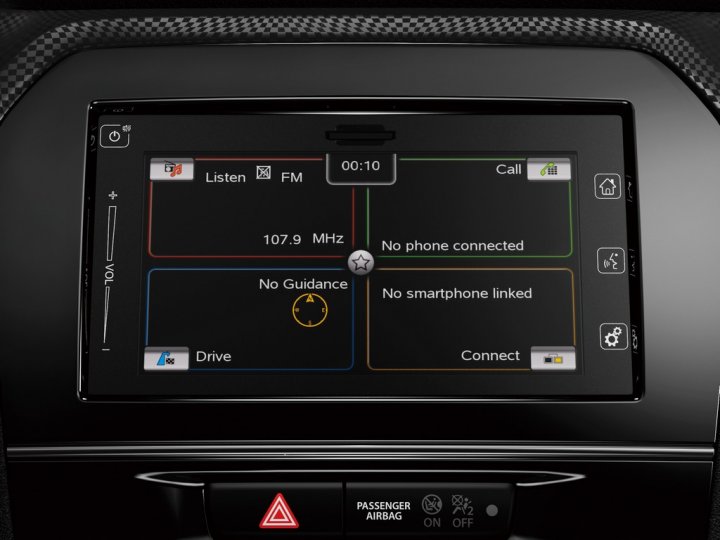 Suzuki-Vitara-Web-Black-Edition-Display Suzuki-Vitara-Web-Black-Edition-Display