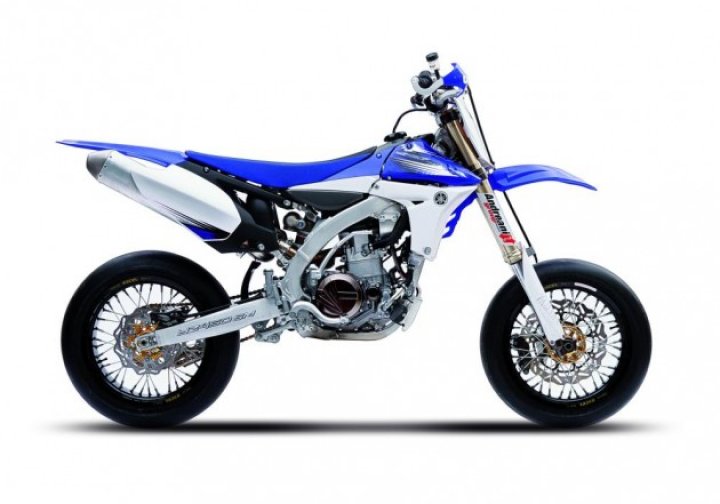 Yamaha-YZ450SM-Laterale-Destro